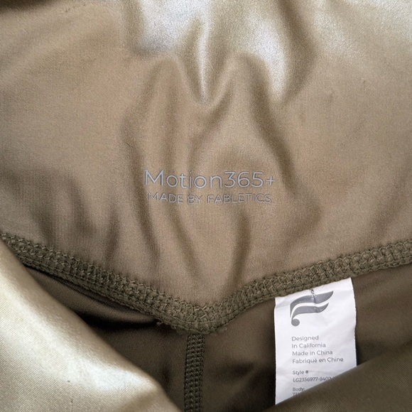 Olive Green Women's Activewear Set Fabletics Khloe Edit Size Small - Picture 5 of 6